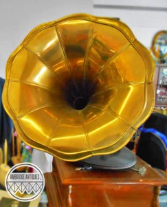 Gramophone at Ambridge Antiques in Iroquois Falls, ON